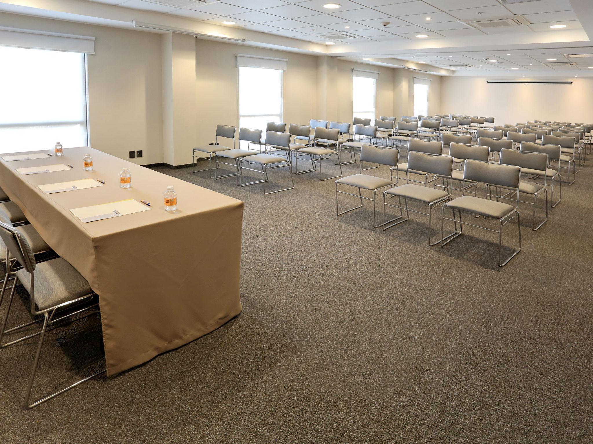 City Express By Marriott Oaxaca Bagian luar foto