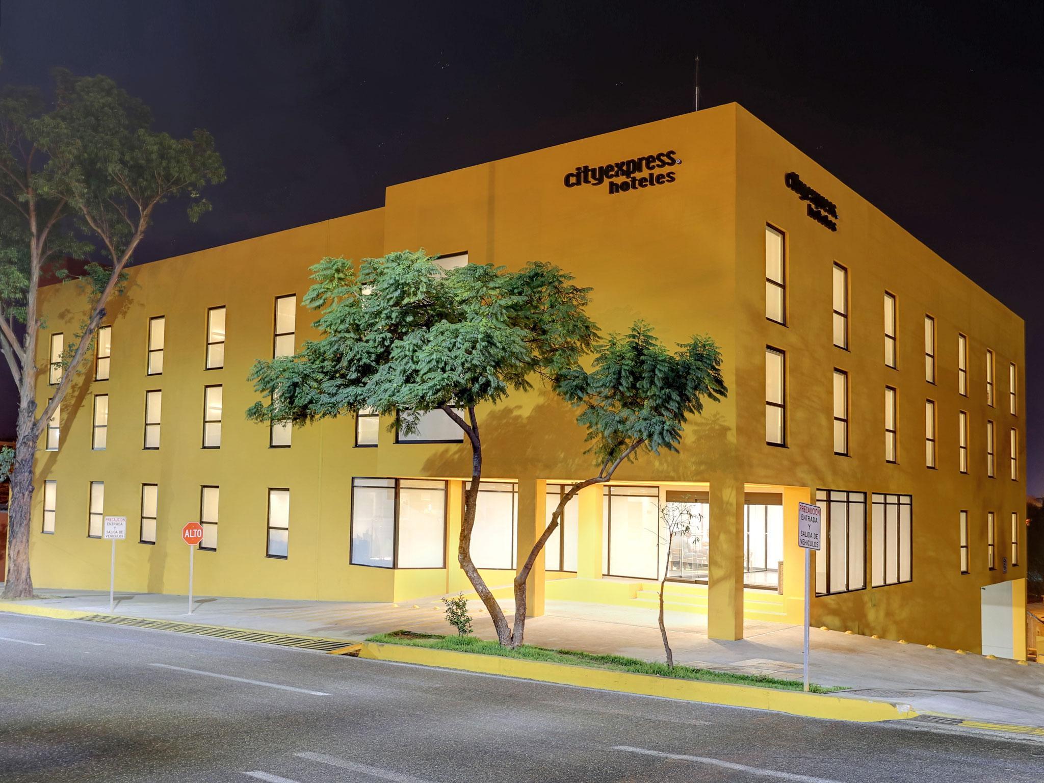 City Express By Marriott Oaxaca Bagian luar foto