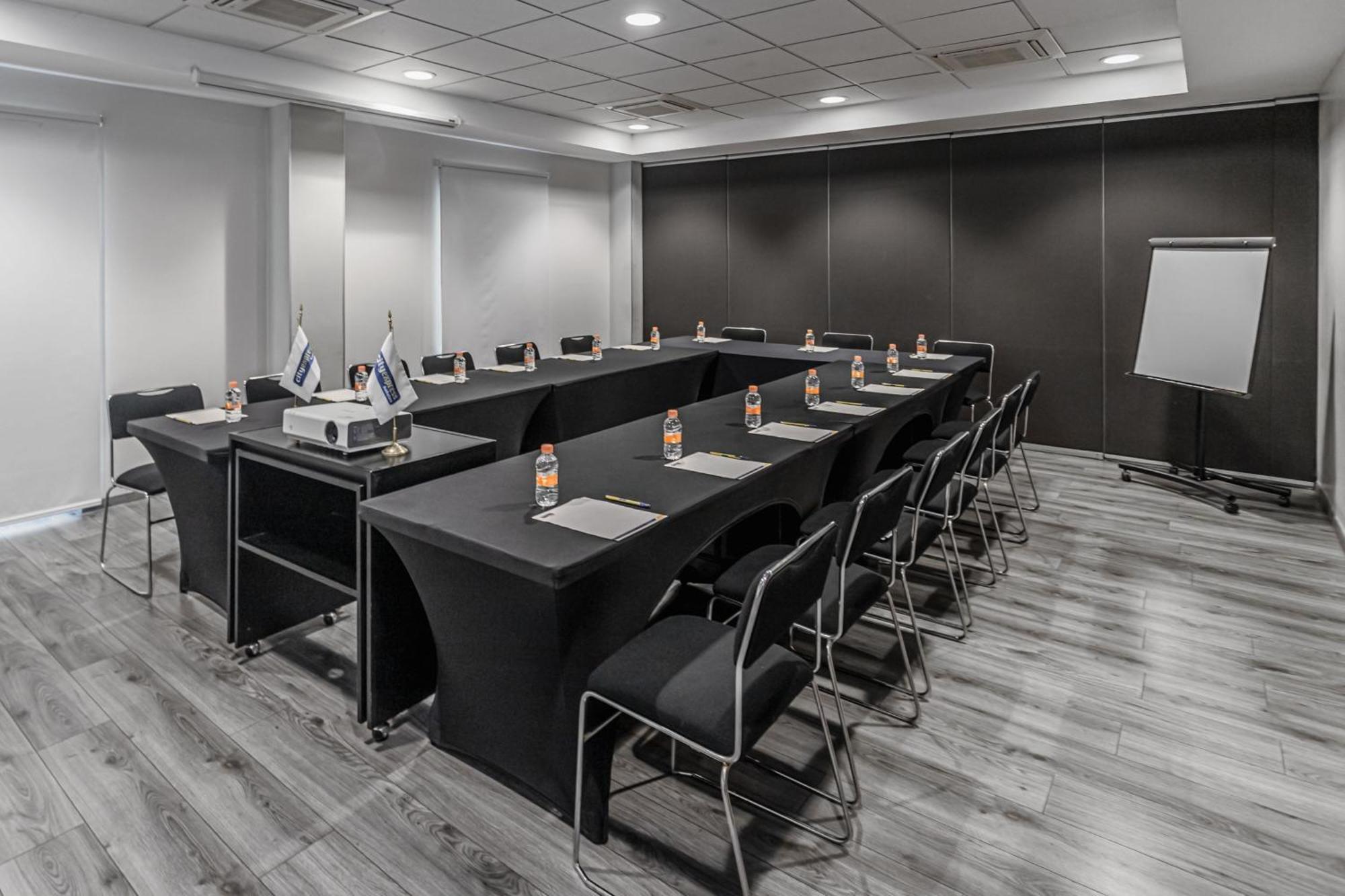 City Express By Marriott Oaxaca Bagian luar foto